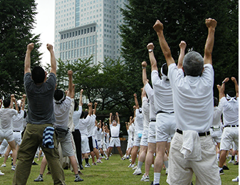 朝の戸外修練